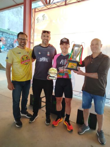 27cb5f6a-7f8c-4694-9e8c-63a478a36bf9