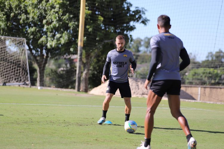 d7715685-4921-4cd4-80b8-923a02b96205