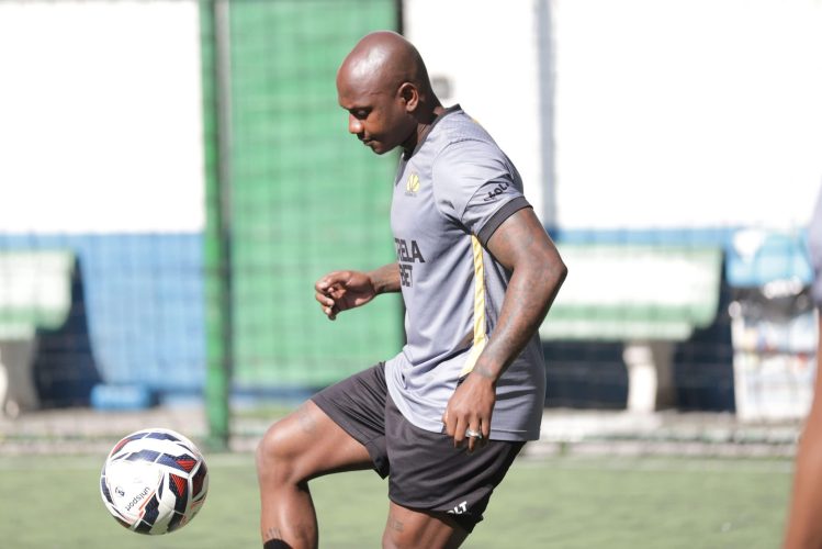 fb8a8238-f2ff-4a5f-be7e-d64a0e7c1517